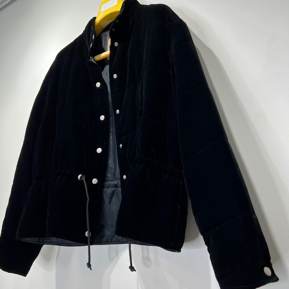 Vintage Chamonix Beautiful Black-Velvet Mid-weight Coat w/ draw string waist XL